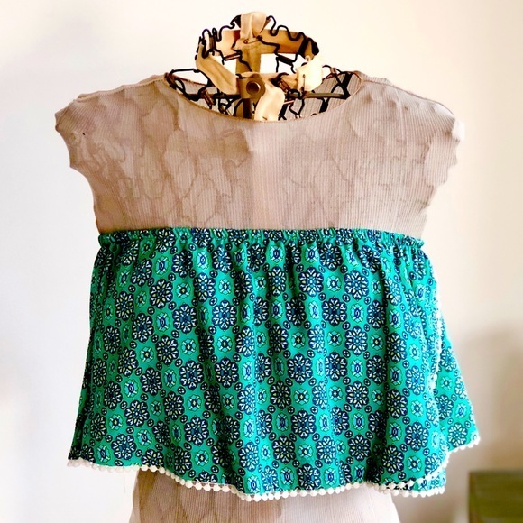 Hummingbird | Ruffle Crop - Picture 1 of 4